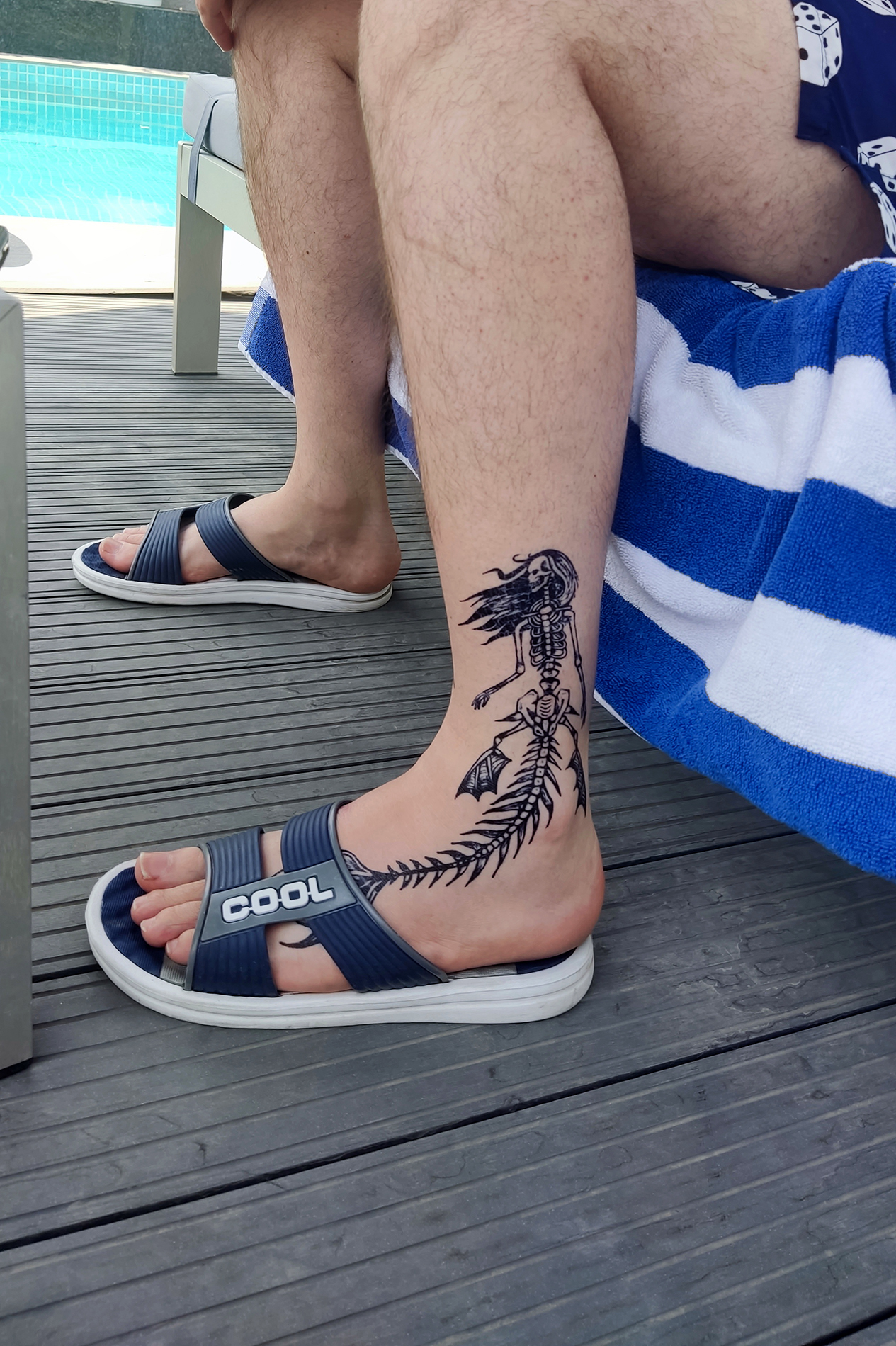 Временная татуировка на ноге спустя 10 дней